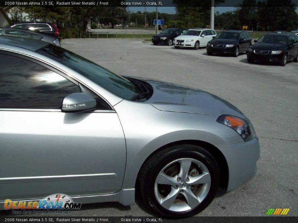 2008 Nissan Altima 3.5 SE Radiant Silver Metallic / Frost Photo #12