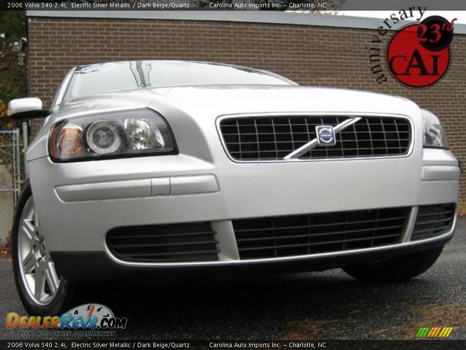 2006 Volvo S40 2.4i Electric Silver Metallic / Dark Beige/Quartz Photo #1