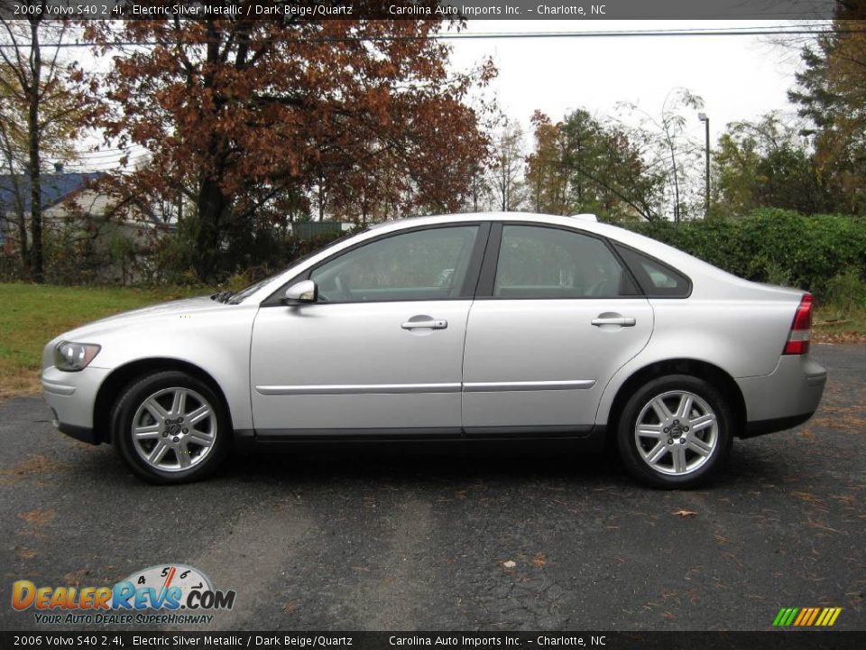 2006 Volvo S40 2.4i Electric Silver Metallic / Dark Beige/Quartz Photo #5