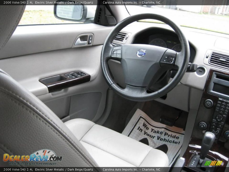2006 Volvo S40 2.4i Electric Silver Metallic / Dark Beige/Quartz Photo #10