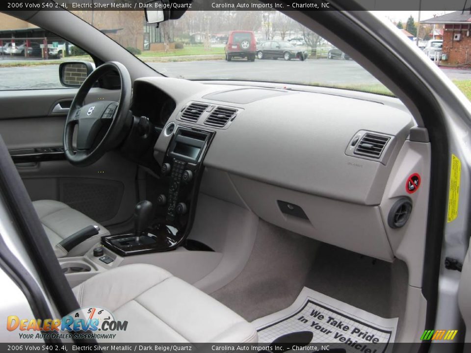 2006 Volvo S40 2.4i Electric Silver Metallic / Dark Beige/Quartz Photo #20