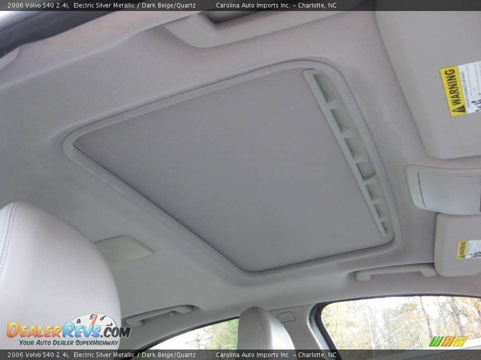 2006 Volvo S40 2.4i Electric Silver Metallic / Dark Beige/Quartz Photo #22