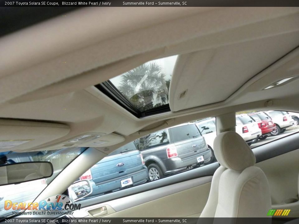 2007 Toyota Solara SE Coupe Blizzard White Pearl / Ivory Photo #4