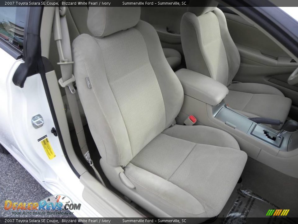 2007 Toyota Solara SE Coupe Blizzard White Pearl / Ivory Photo #8