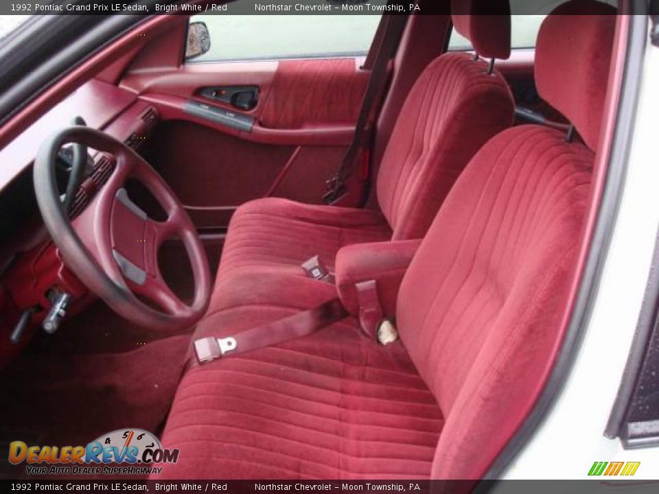 1992 Pontiac Grand Prix LE Sedan Bright White / Red Photo #7