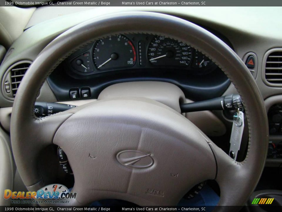 1998 Oldsmobile Intrigue GL Charcoal Green Metallic / Beige Photo #17