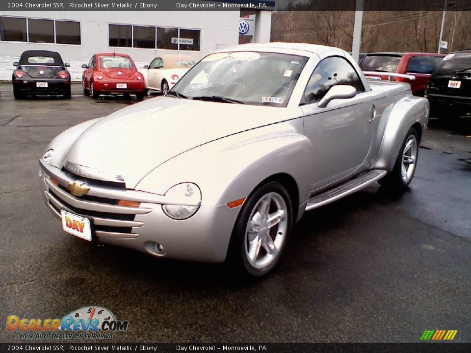 2004 Chevrolet SSR Ricochet Silver Metallic / Ebony Photo #3