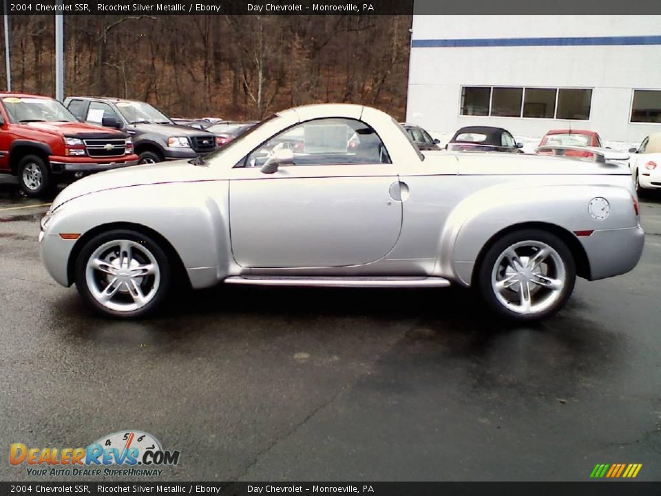 2004 Chevrolet SSR Ricochet Silver Metallic / Ebony Photo #4