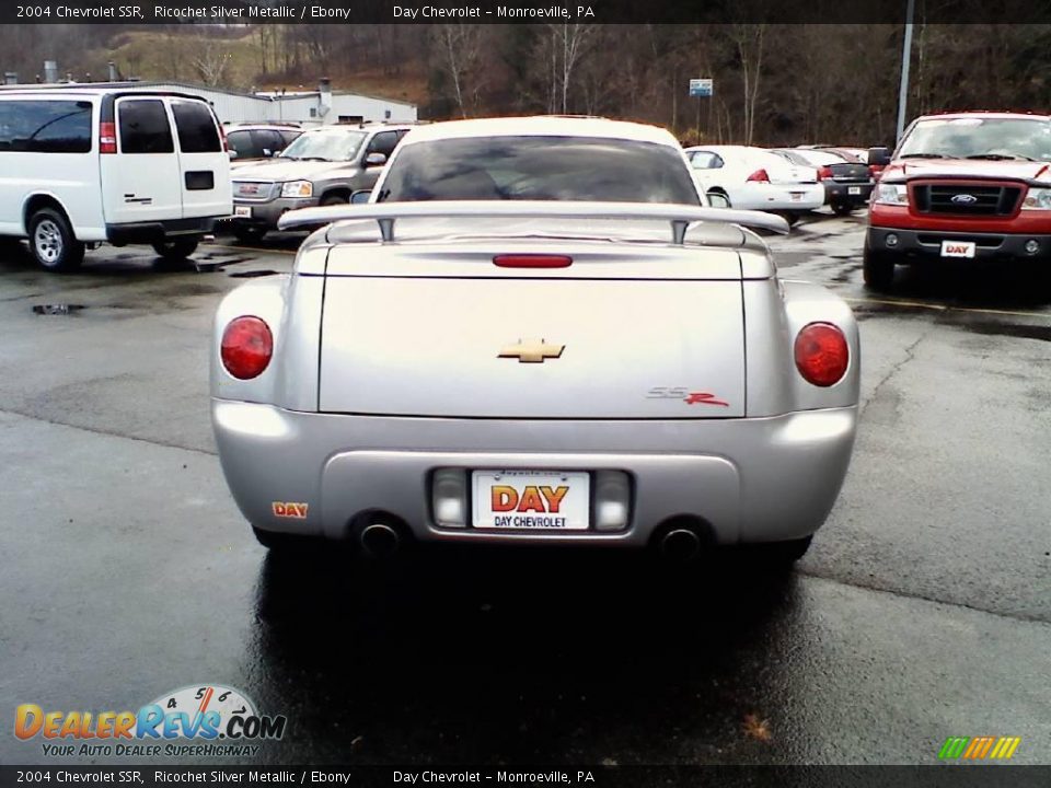 2004 Chevrolet SSR Ricochet Silver Metallic / Ebony Photo #6