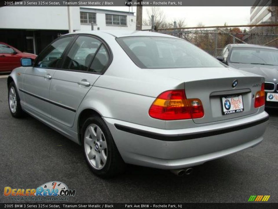 2005 BMW 3 Series 325xi Sedan Titanium Silver Metallic / Black Photo #6