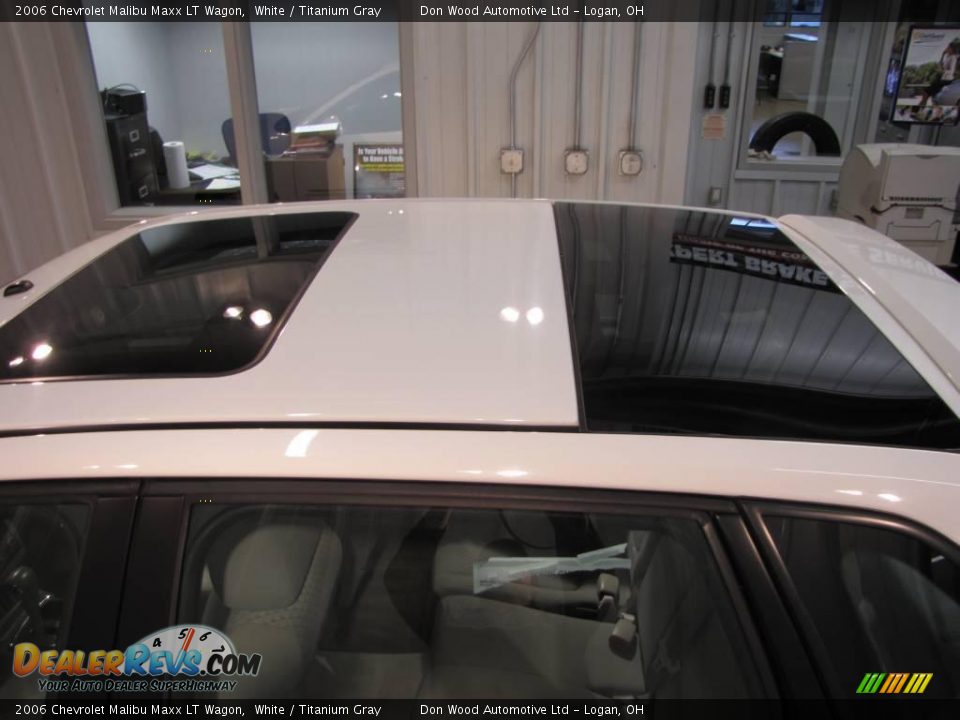 2006 Chevrolet Malibu Maxx LT Wagon White / Titanium Gray Photo #6
