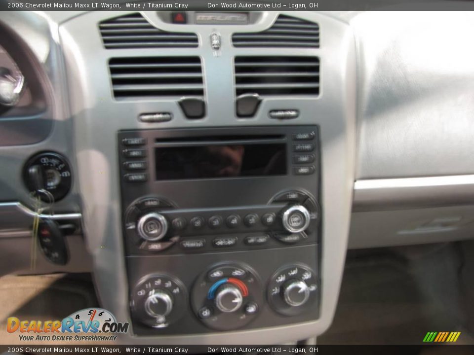 2006 Chevrolet Malibu Maxx LT Wagon White / Titanium Gray Photo #9
