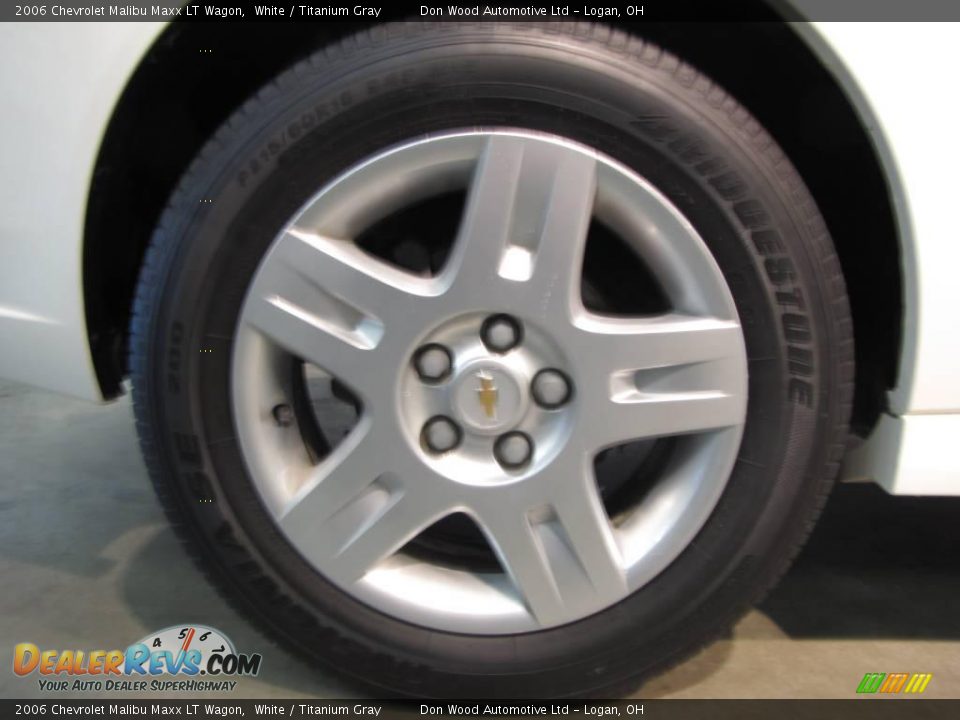 2006 Chevrolet Malibu Maxx LT Wagon White / Titanium Gray Photo #21