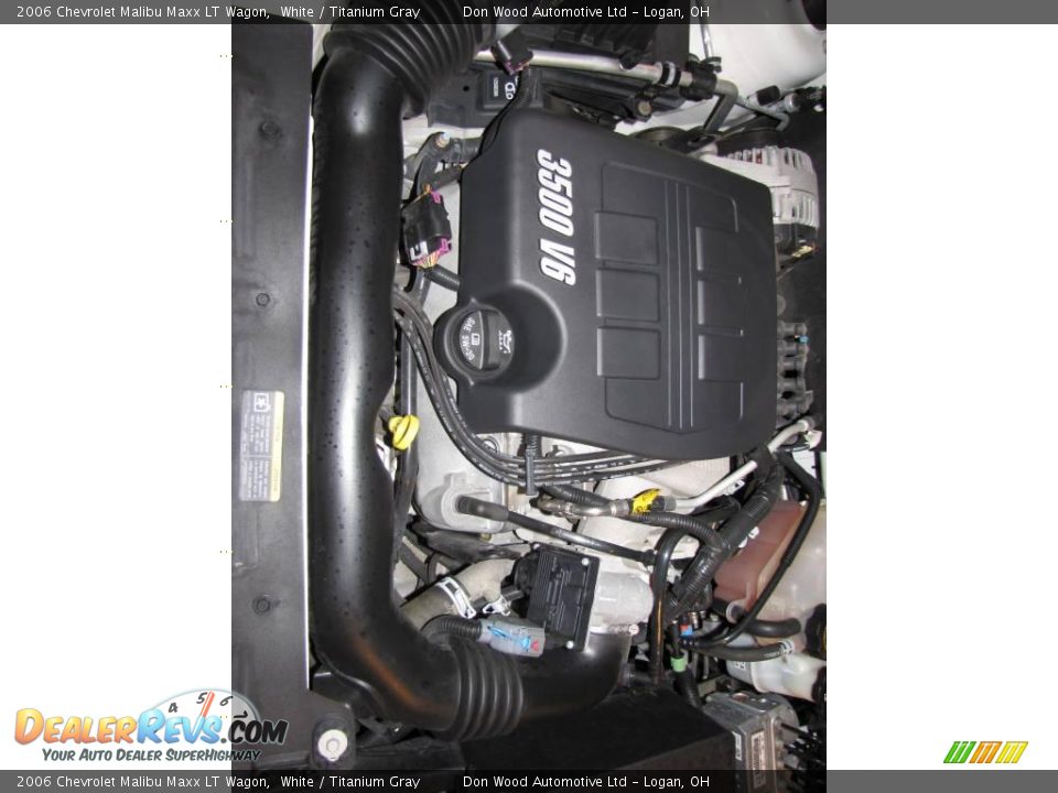 2006 Chevrolet Malibu Maxx LT Wagon White / Titanium Gray Photo #23