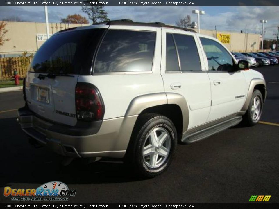 2002 Chevrolet TrailBlazer LTZ Summit White / Dark Pewter Photo #5