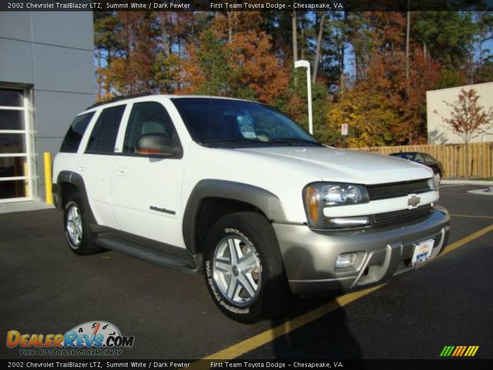 2002 Chevrolet TrailBlazer LTZ Summit White / Dark Pewter Photo #7
