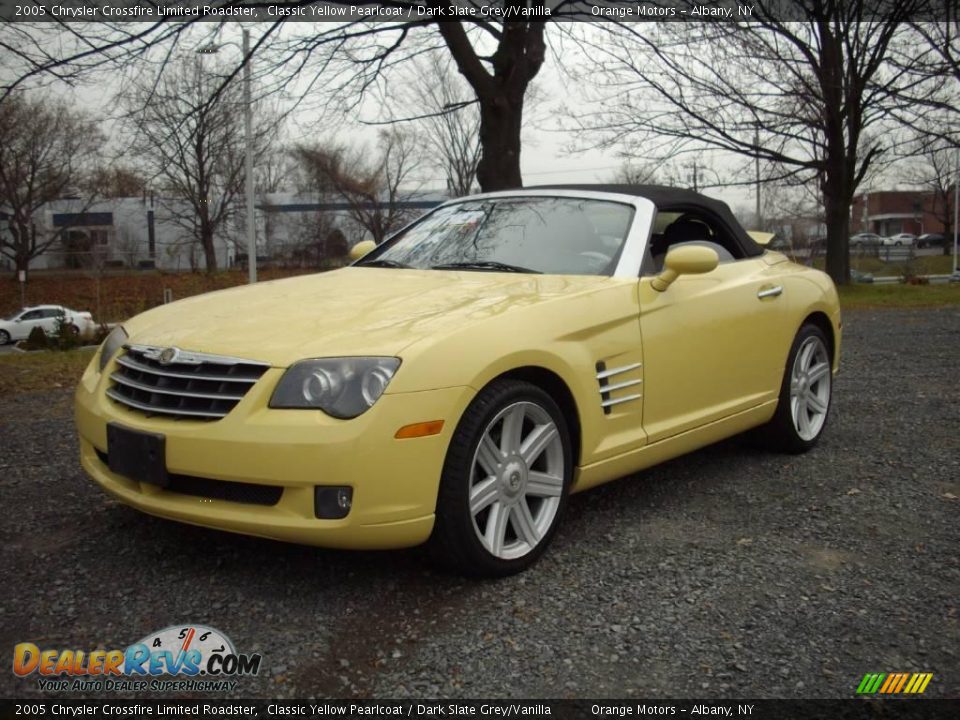 Front 3/4 View of 2005 Chrysler Crossfire Limited Roadster Photo #1