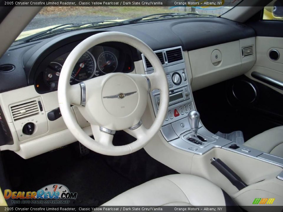 Dashboard of 2005 Chrysler Crossfire Limited Roadster Photo #10