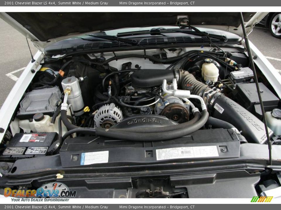 2001 Chevrolet Blazer LS 4x4 Summit White / Medium Gray Photo #16