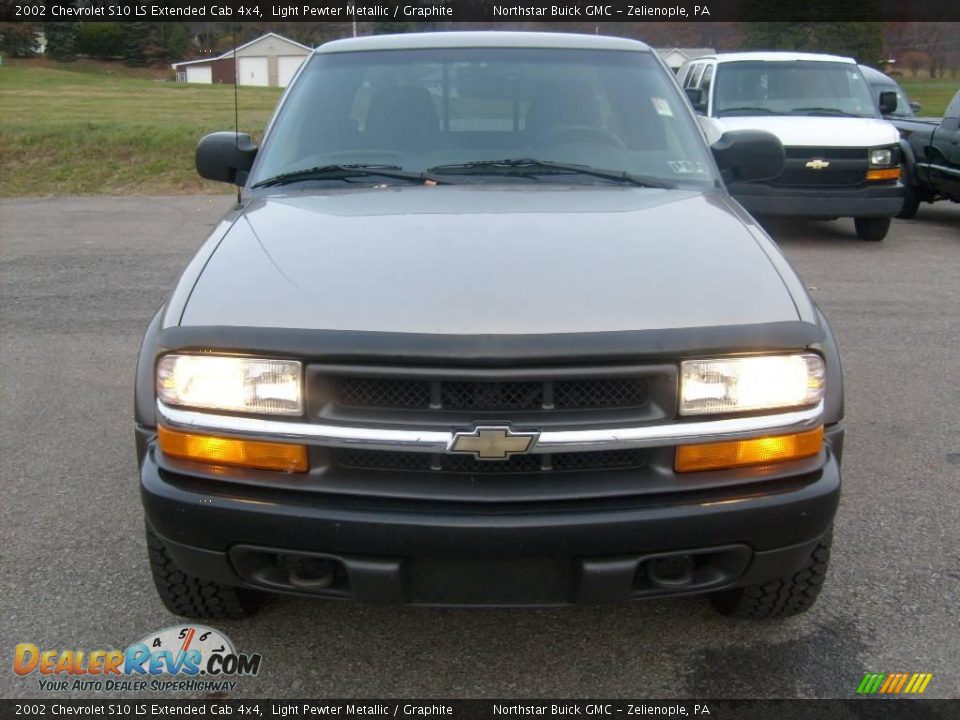 2002 Chevrolet S10 LS Extended Cab 4x4 Light Pewter Metallic / Graphite Photo #8