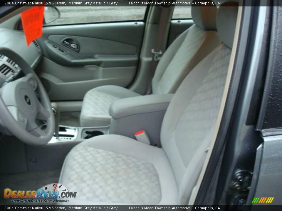 2004 Chevrolet Malibu LS V6 Sedan Medium Gray Metallic / Gray Photo #8