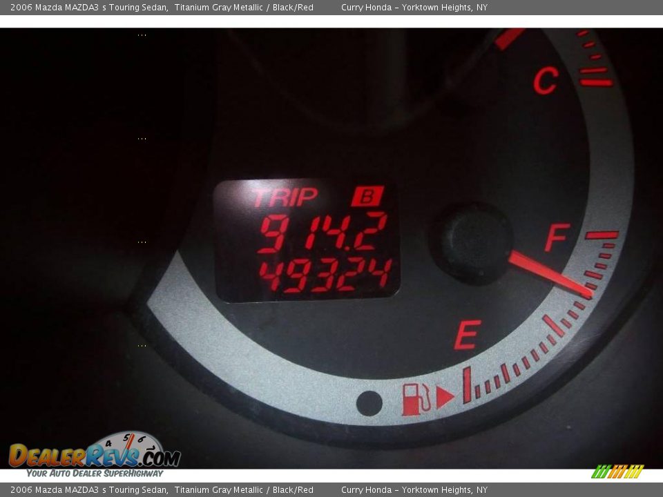 2006 Mazda MAZDA3 s Touring Sedan Titanium Gray Metallic / Black/Red Photo #4