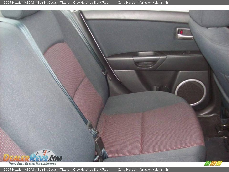 2006 Mazda MAZDA3 s Touring Sedan Titanium Gray Metallic / Black/Red Photo #13