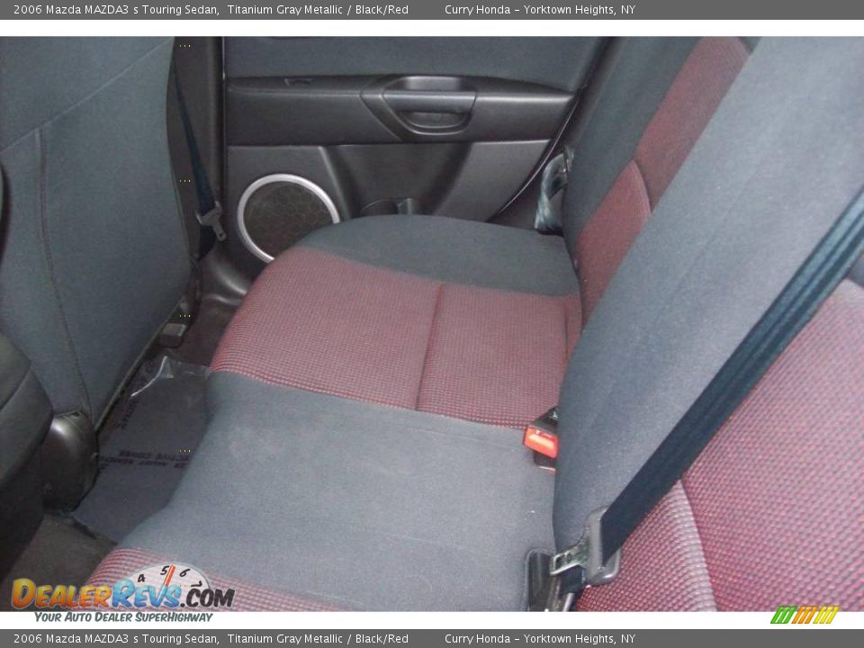 2006 Mazda MAZDA3 s Touring Sedan Titanium Gray Metallic / Black/Red Photo #14