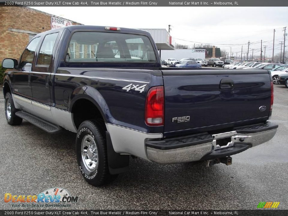 2003 Ford F250 Super Duty XLT Crew Cab 4x4 True Blue Metallic / Medium Flint Grey Photo #7