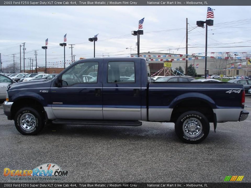 2003 Ford F250 Super Duty XLT Crew Cab 4x4 True Blue Metallic / Medium Flint Grey Photo #8