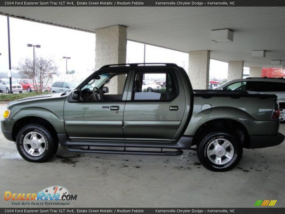 2004 Ford Explorer Sport Trac XLT 4x4 Estate Green Metallic / Medium Pebble Photo #2
