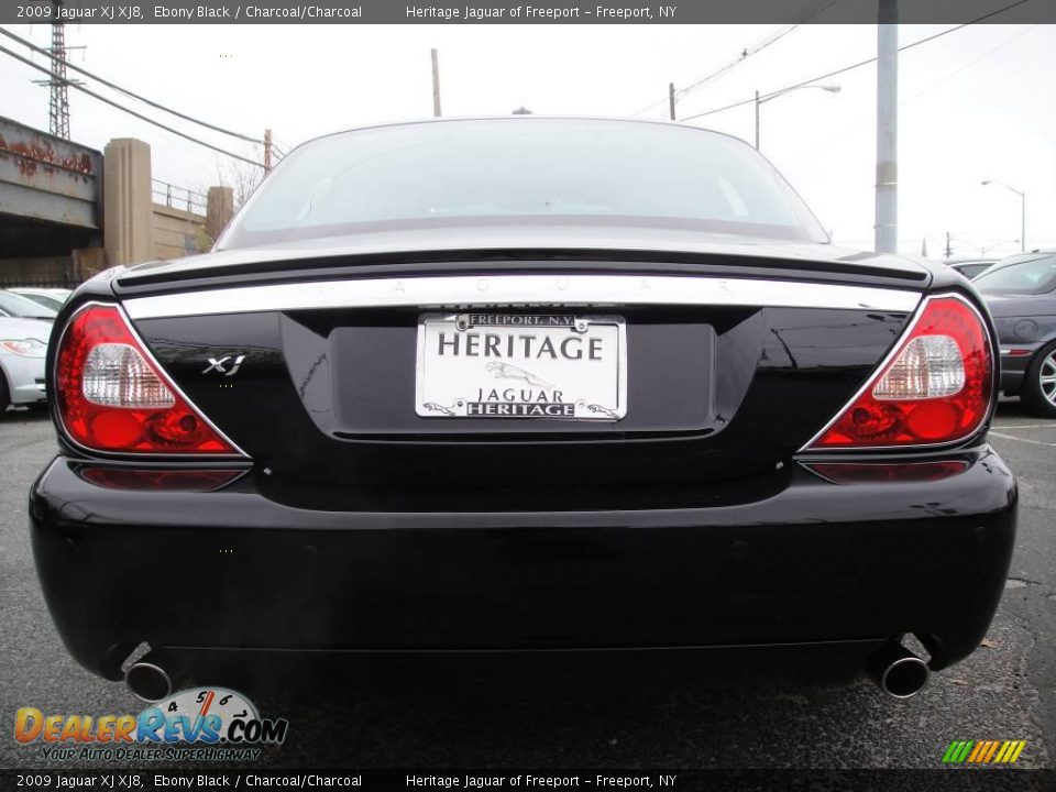 2009 Jaguar XJ XJ8 Ebony Black / Charcoal/Charcoal Photo #5