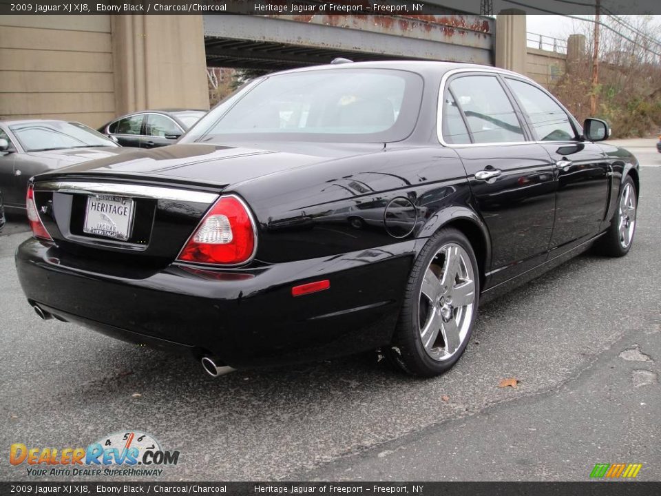 2009 Jaguar XJ XJ8 Ebony Black / Charcoal/Charcoal Photo #6