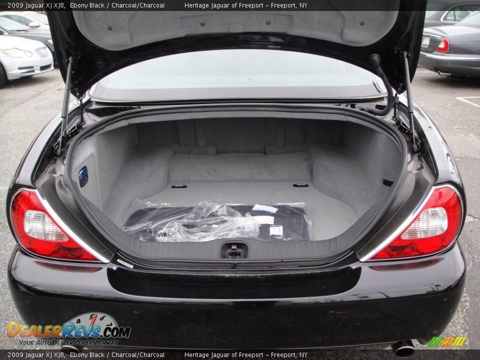 2009 Jaguar XJ XJ8 Ebony Black / Charcoal/Charcoal Photo #9