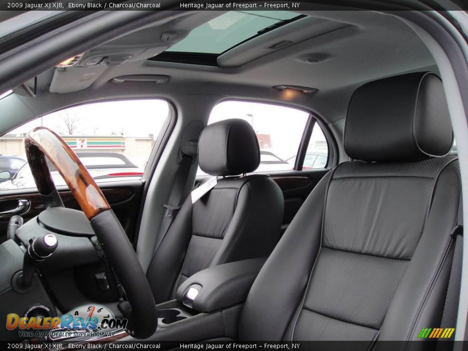 2009 Jaguar XJ XJ8 Ebony Black / Charcoal/Charcoal Photo #13