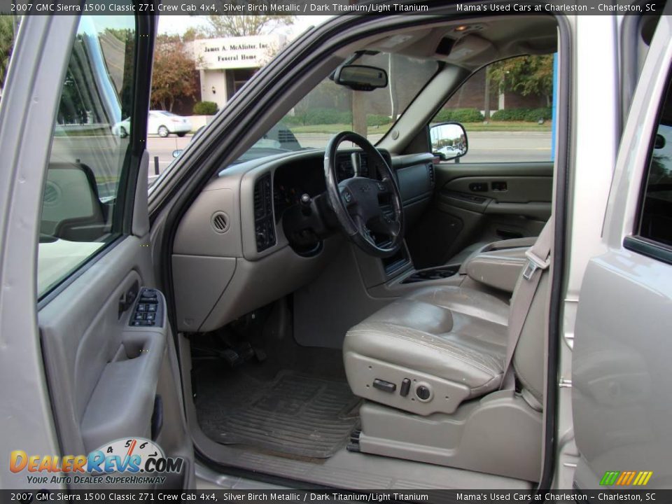 2007 GMC Sierra 1500 Classic Z71 Crew Cab 4x4 Silver Birch Metallic / Dark Titanium/Light Titanium Photo #11