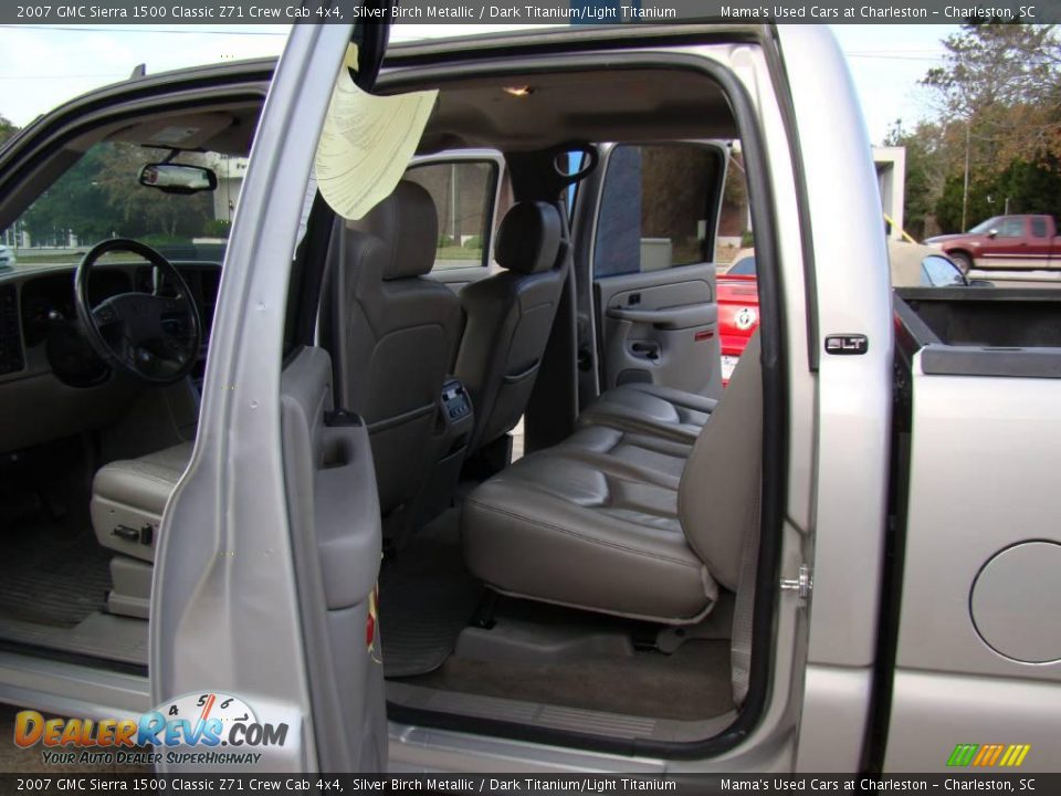 2007 GMC Sierra 1500 Classic Z71 Crew Cab 4x4 Silver Birch Metallic / Dark Titanium/Light Titanium Photo #13