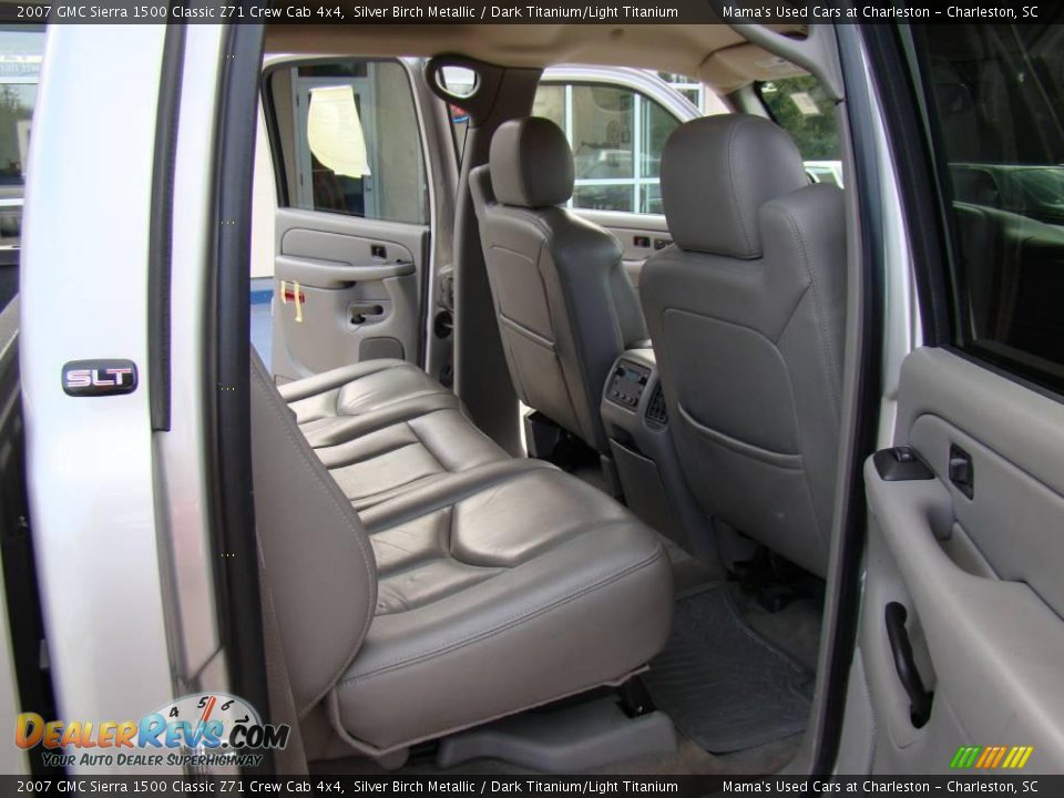 2007 GMC Sierra 1500 Classic Z71 Crew Cab 4x4 Silver Birch Metallic / Dark Titanium/Light Titanium Photo #15