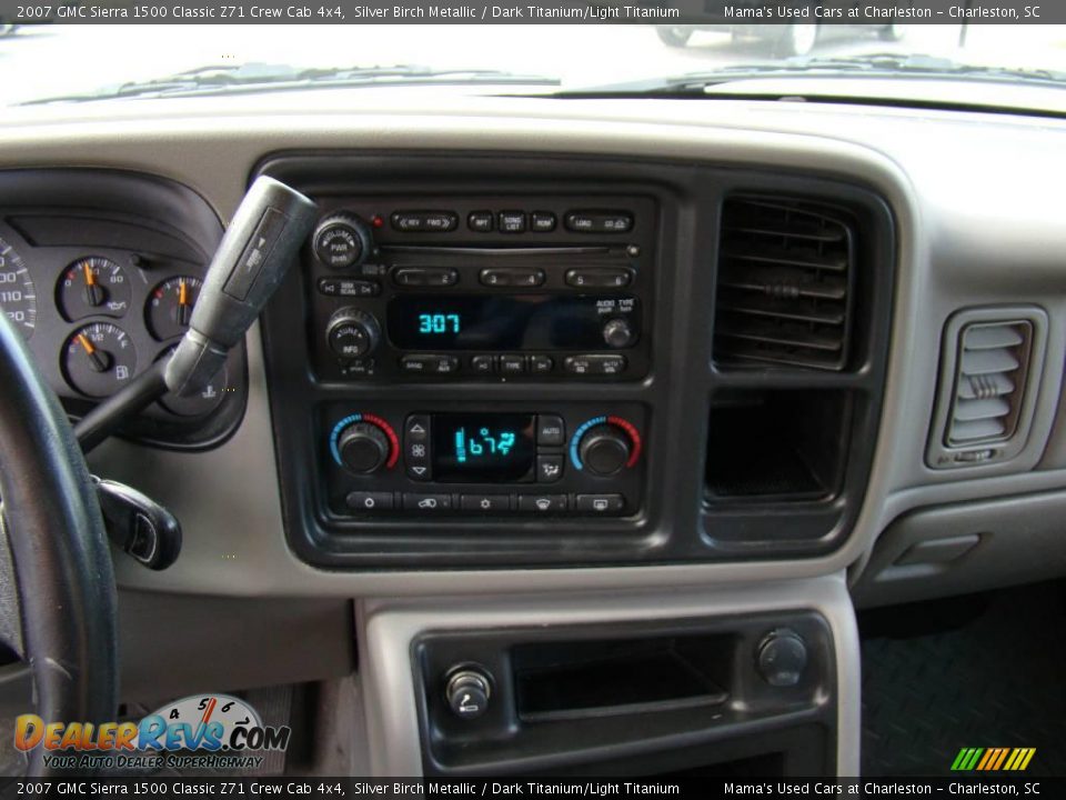 2007 GMC Sierra 1500 Classic Z71 Crew Cab 4x4 Silver Birch Metallic / Dark Titanium/Light Titanium Photo #19