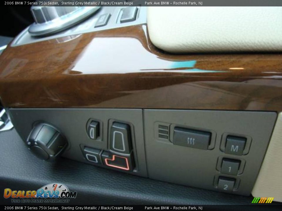 2006 BMW 7 Series 750i Sedan Sterling Grey Metallic / Black/Cream Beige Photo #11