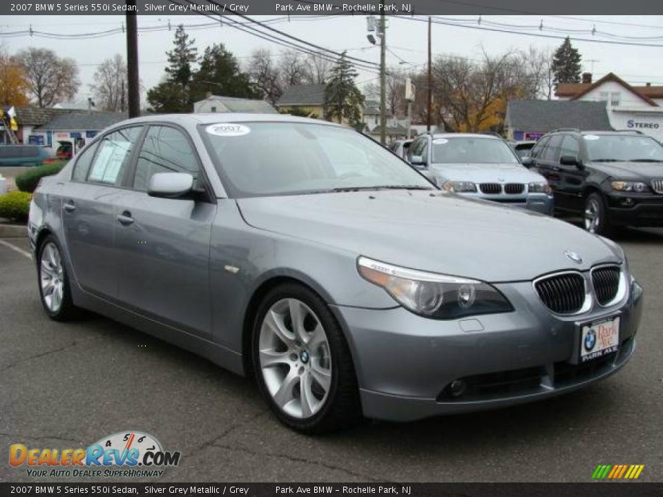 2007 BMW 5 Series 550i Sedan Silver Grey Metallic / Grey Photo #2
