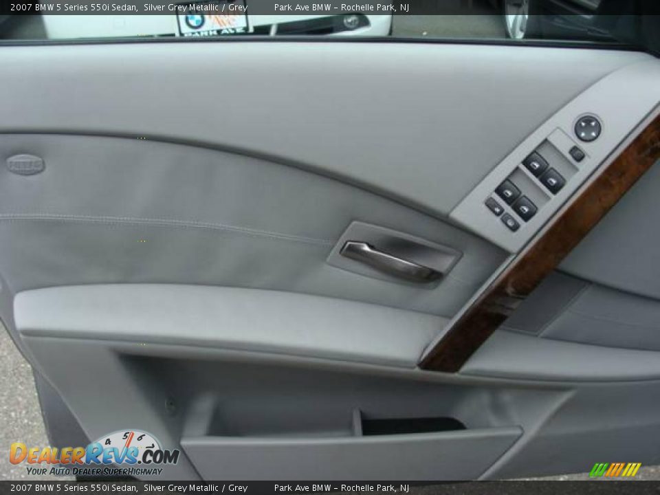 2007 BMW 5 Series 550i Sedan Silver Grey Metallic / Grey Photo #9