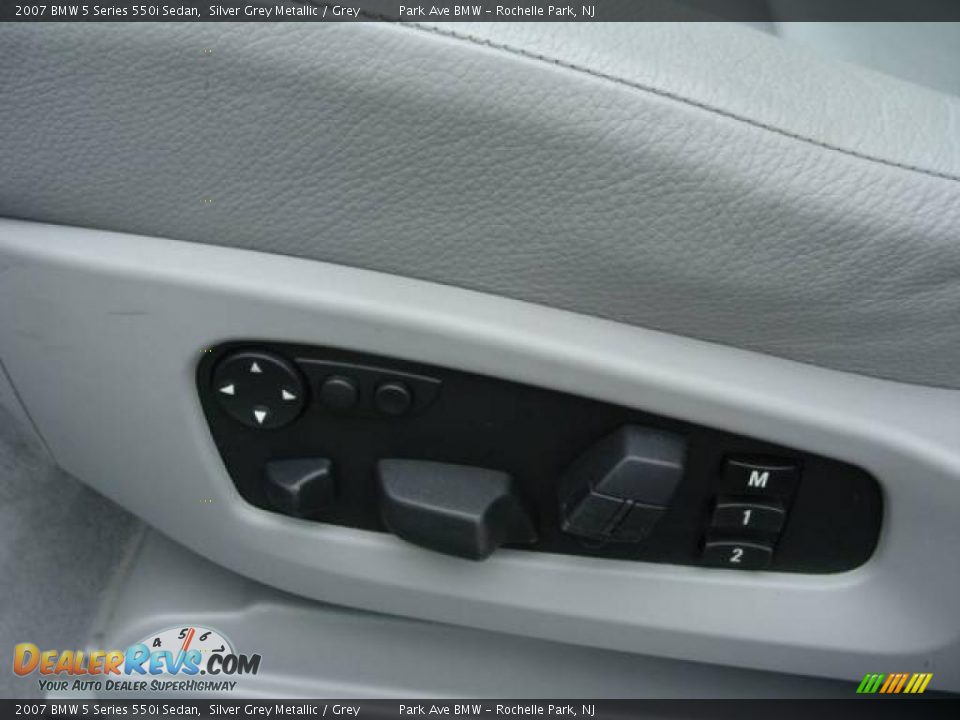 2007 BMW 5 Series 550i Sedan Silver Grey Metallic / Grey Photo #11