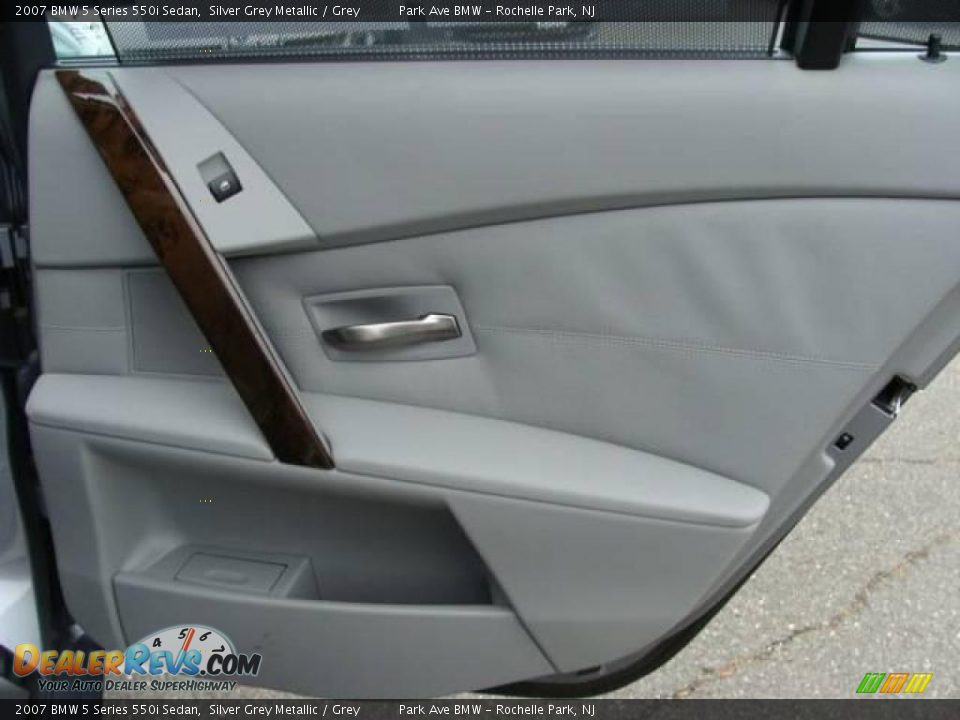 2007 BMW 5 Series 550i Sedan Silver Grey Metallic / Grey Photo #19