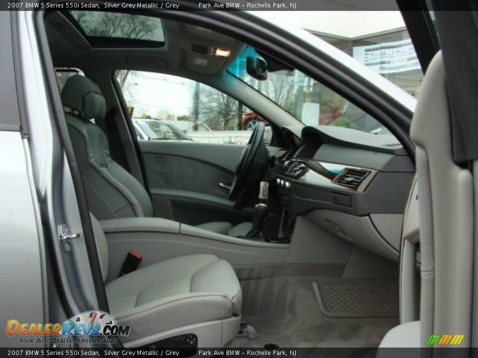 2007 BMW 5 Series 550i Sedan Silver Grey Metallic / Grey Photo #22