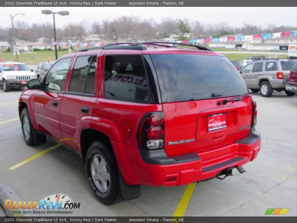 2002 Chevrolet TrailBlazer LS 4x4 Victory Red / Dark Pewter Photo #8