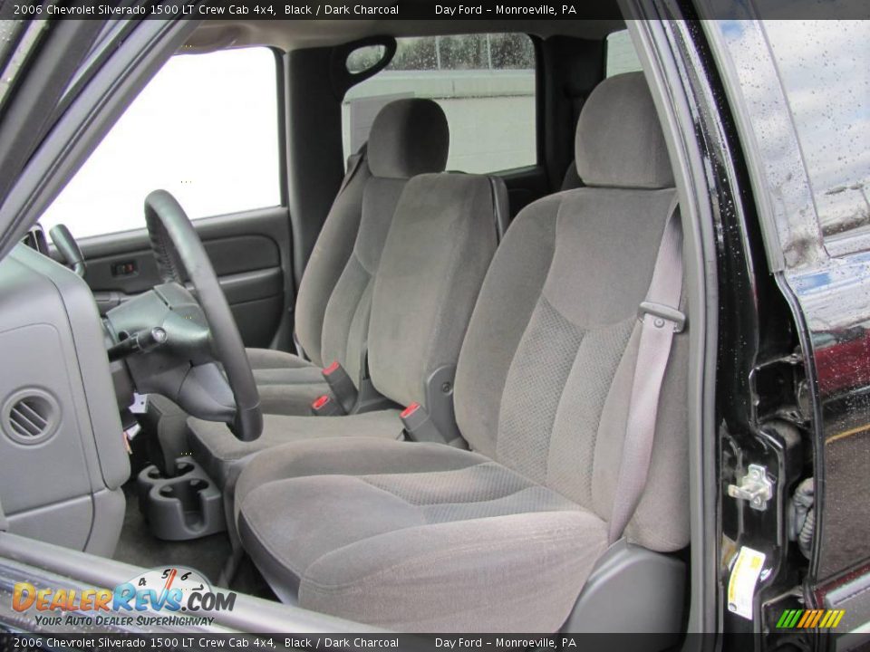 2006 Chevrolet Silverado 1500 LT Crew Cab 4x4 Black / Dark Charcoal Photo #9