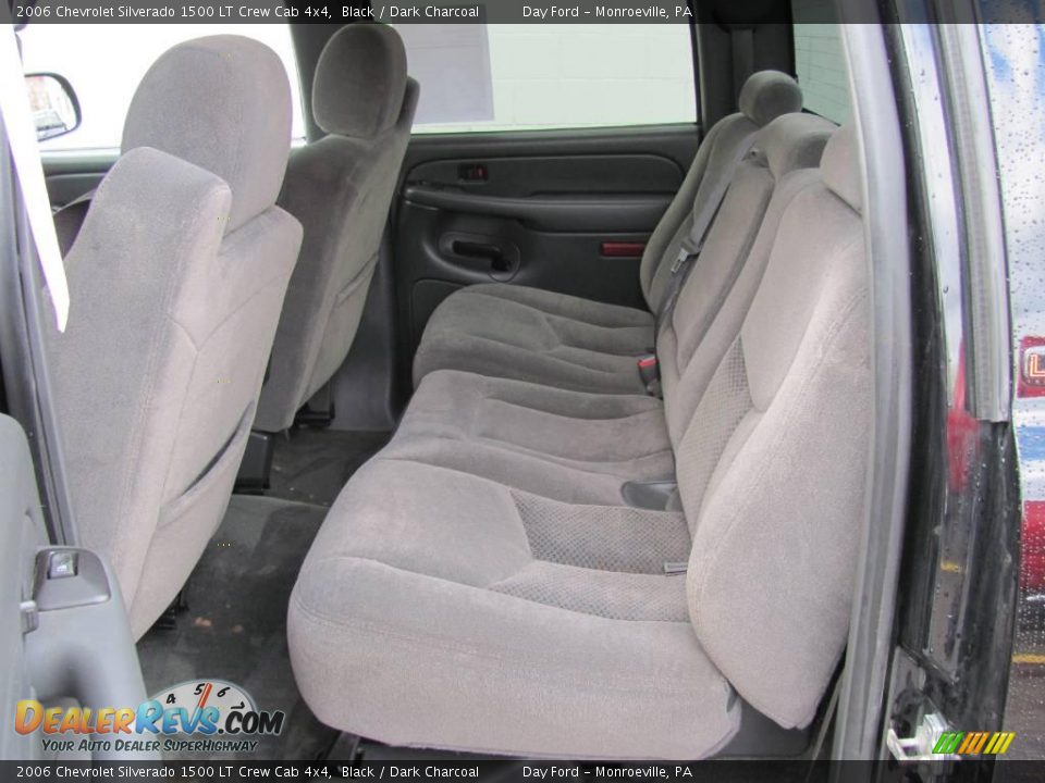 2006 Chevrolet Silverado 1500 LT Crew Cab 4x4 Black / Dark Charcoal Photo #13