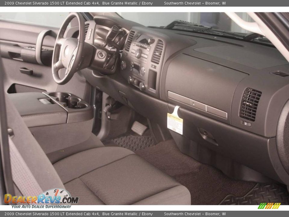 2009 Chevrolet Silverado 1500 LT Extended Cab 4x4 Blue Granite Metallic / Ebony Photo #5