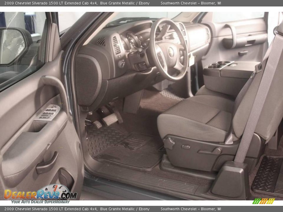 2009 Chevrolet Silverado 1500 LT Extended Cab 4x4 Blue Granite Metallic / Ebony Photo #7
